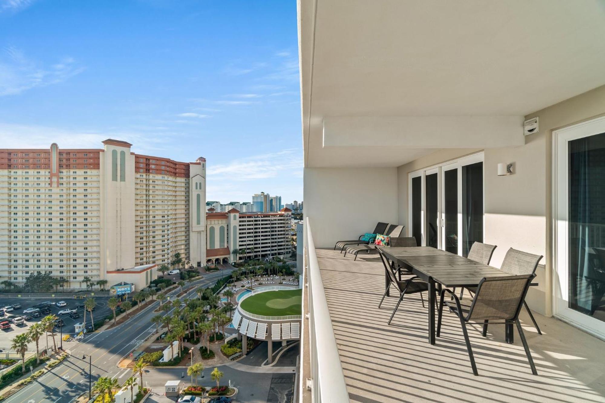 Laketown Wharf Resort #1321 By Book That Condo Panama City Beach Exterior photo